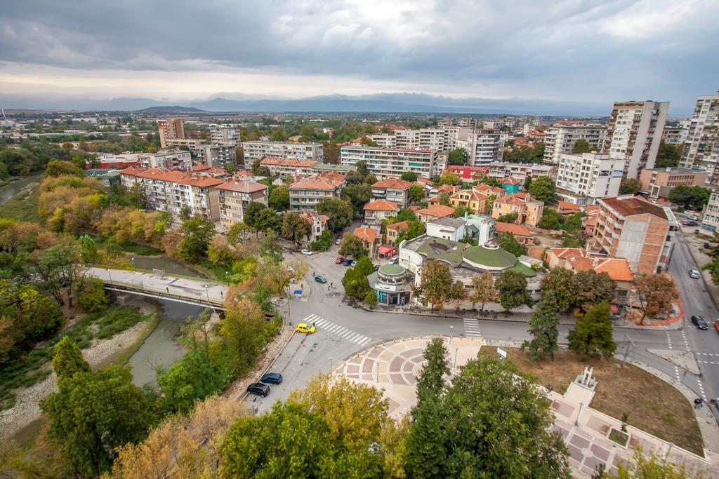 Panorama Top Floor Rooms in Hotel Tundzha Yambol Buitenkant foto